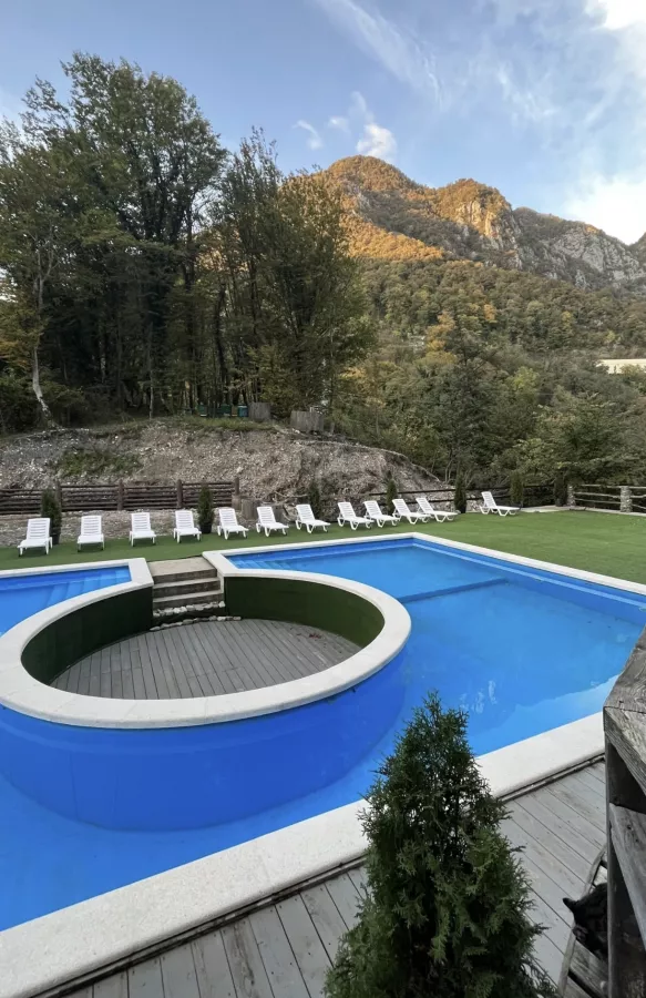 Банно-оздоровительный центр Место силы в Красной Поляне: Оздоровление, Бассейн, Баня,