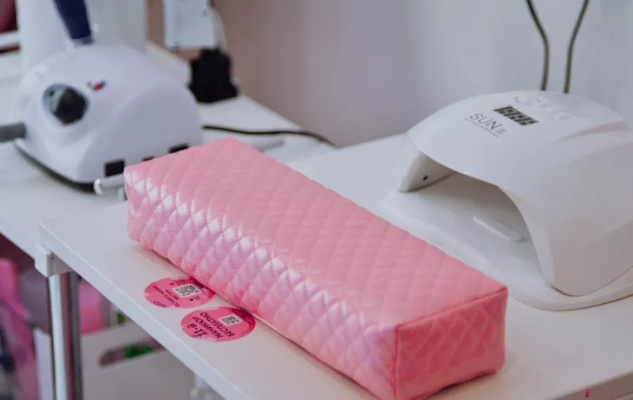 Салон красоты 4hands в Краснодаре: Салон красоты, Ногти, Маникюр, Педикюр, Массаж, Брови, Ресницы, Красота,