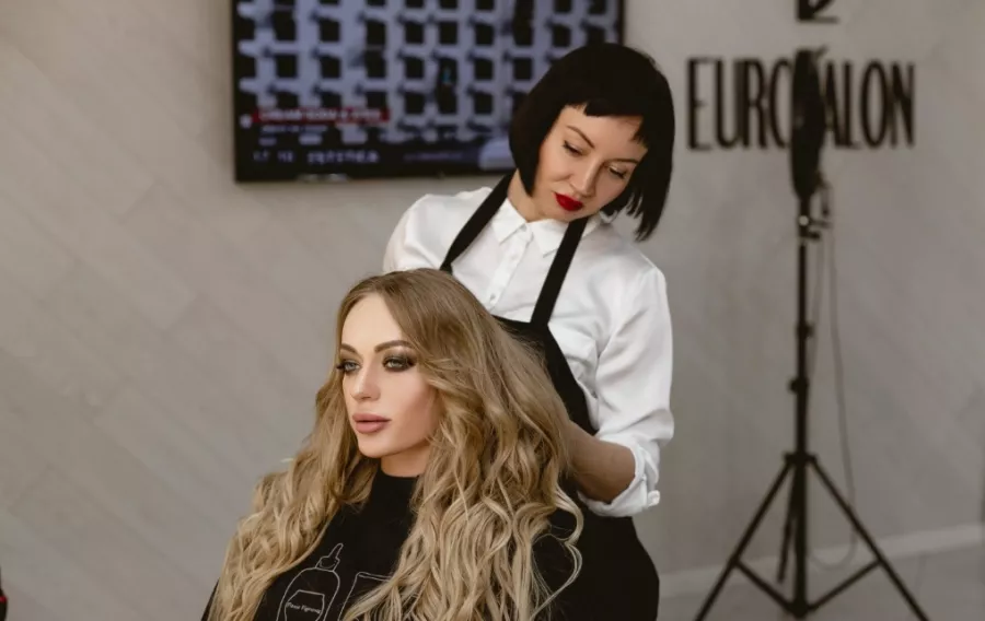 Студия красоты Eurosalon в Краснодаре: Студия красоты, Ногти, Маникюр, Педикюр, Волосы, Стрижка, Спа-процедуры, Массаж, Косметология, Брови, Ресницы, Шугаринг, Макияж,