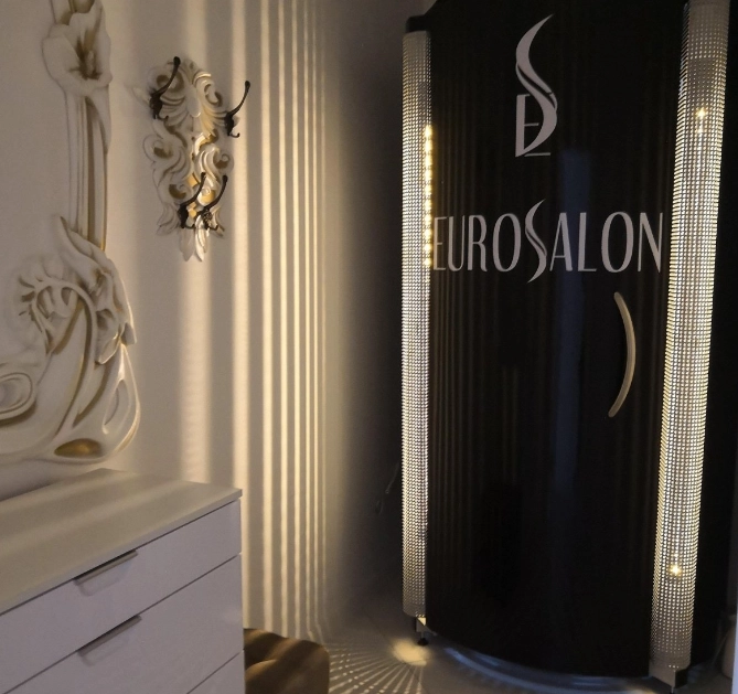 Студия красоты Eurosalon в Краснодаре: Студия красоты, Ногти, Маникюр, Педикюр, Волосы, Стрижка, Спа-процедуры, Массаж, Косметология, Брови, Ресницы, Шугаринг, Макияж,