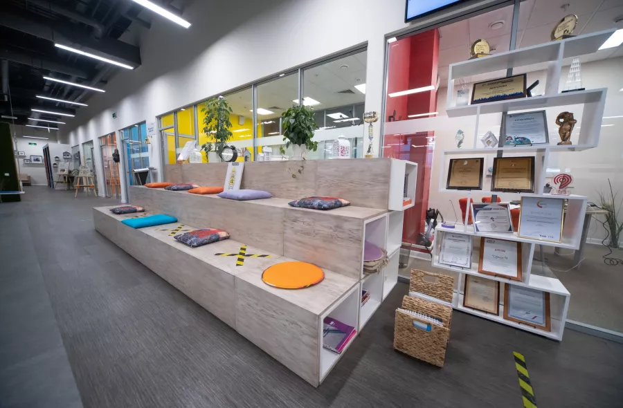 Коворкинг GrowUp в Москве: Аренда офиса, Конференс-зал, Переговорная комната,