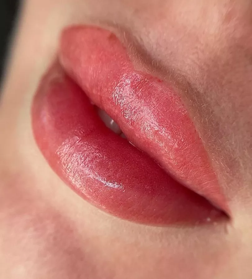 Салон красоты Pudra beauty studio в Краснодаре: Салон красоты, Маникюр, Педикюр, Лазерная эпиляция, Стрижки, Волосы, Окрашивание, Ресницы, Брови, Ногти,