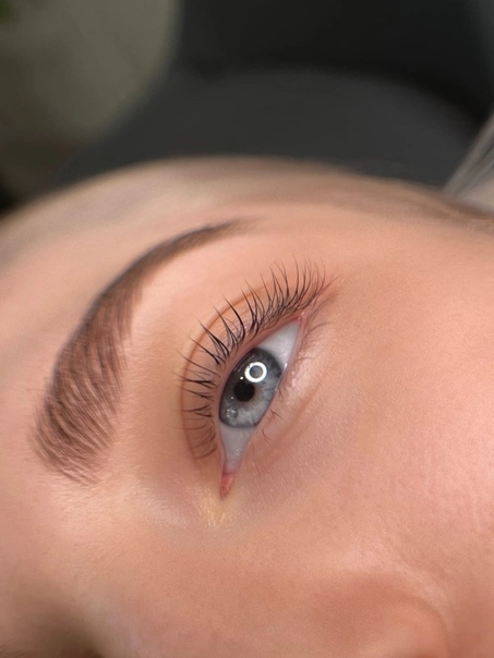 Студия ODA BROWS в Краснодаре: Наращивание ресниц, Макияж, Перманент бровей, Оформление бровей, Коррекция бровей, Окрашивание ресниц, Ламинирование ресниц,