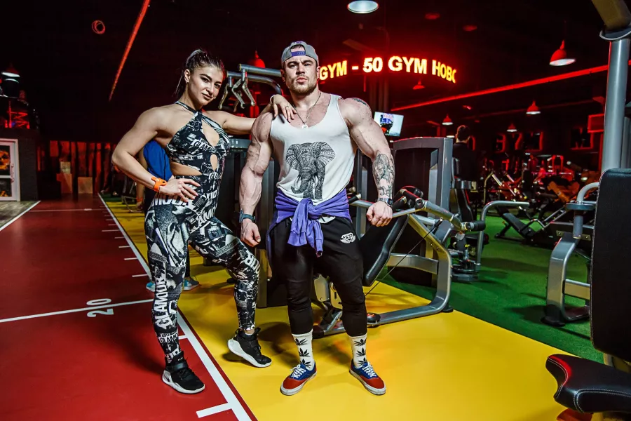 Фитнес-клуб 50 GYM в Краснодаре: Фитнес, Развиваться, Тренажёры, Бассейн, Групповые тренировки, Банный комплекс, Фито-бар,