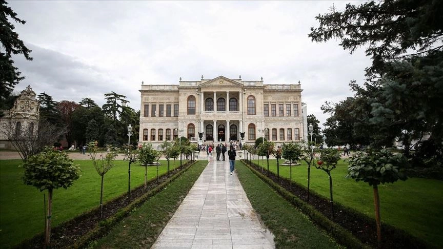 Дворец Долмабахче ( Dolmabahce Sarayi) в Стамбуле: Дворец Стамбул, История Стамбула, Старый город, Резиденция ,