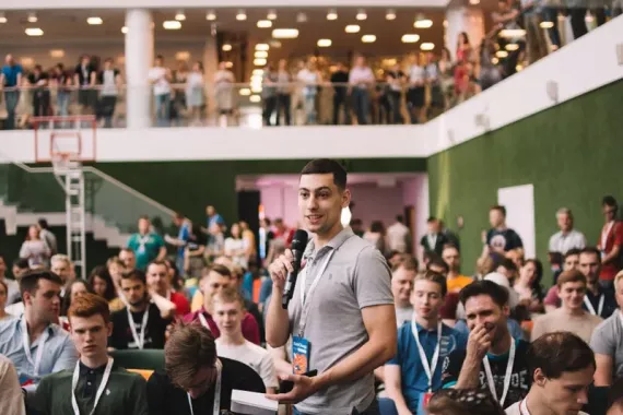 Школа програмирования "GeekBrains".