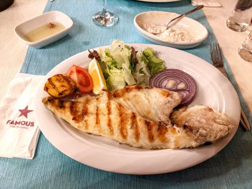 Кафе Balıkçı Meyhanesi в Анталии
