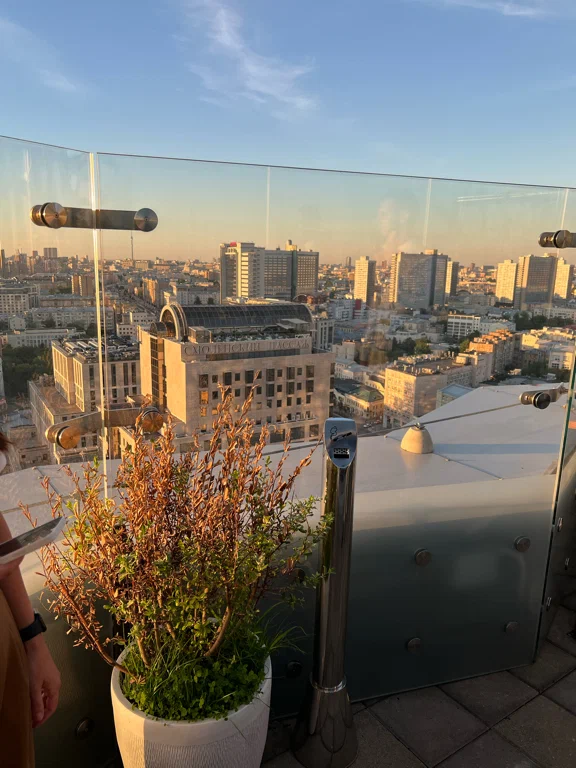Ресторан Сахалин в Москве: Морепродукты, Доставка на дом, Крабы , Смотровая площадка,