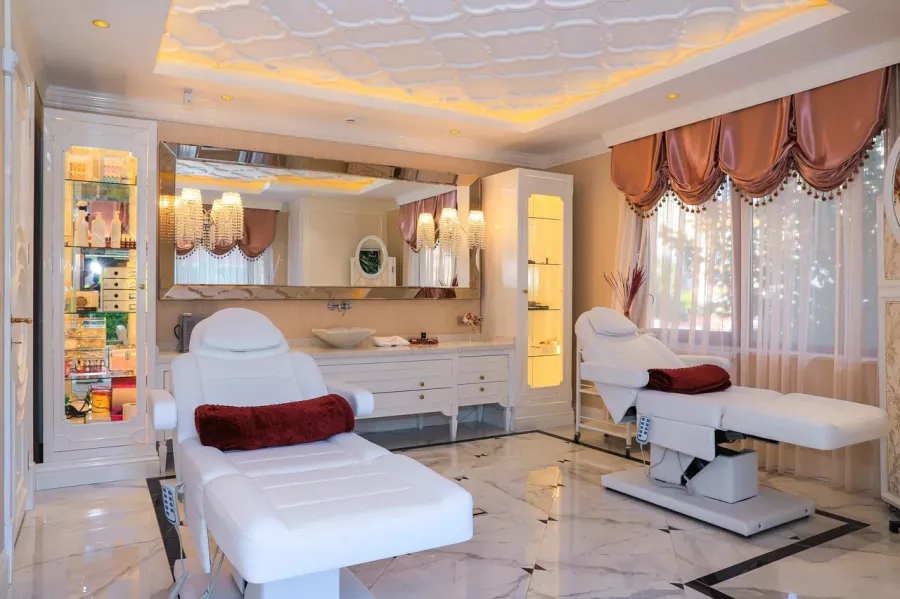 Салон красоты White Pearl в Анталии: Салон красоты,