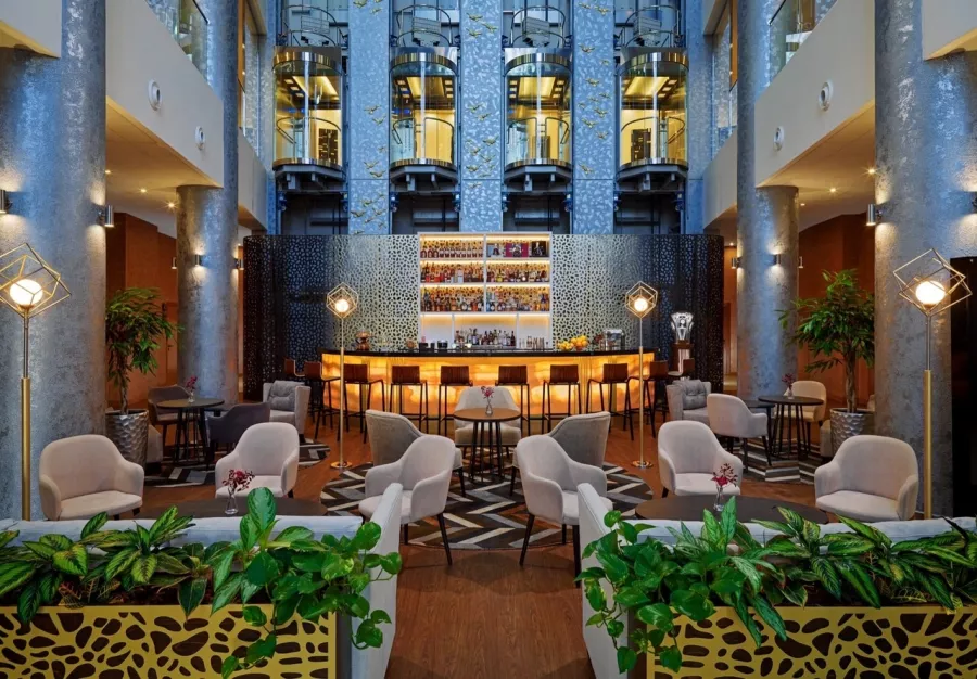 Отель Marriott 5* в Краснодаре: Отель, Номера, Жильё, Фитнес-центр, Бассейн, СПА, Рестораны, Конференц-залы, Переговорные комнаты,