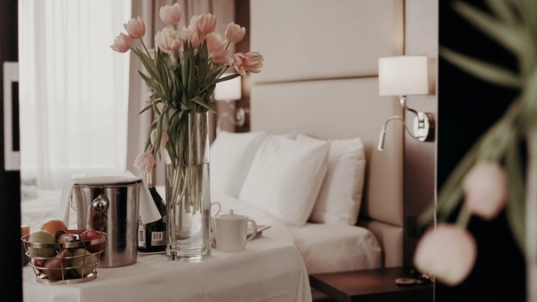 Отель Marriott 5* в Краснодаре: Отель, Номера, Жильё, Фитнес-центр, Бассейн, СПА, Рестораны, Конференц-залы, Переговорные комнаты,