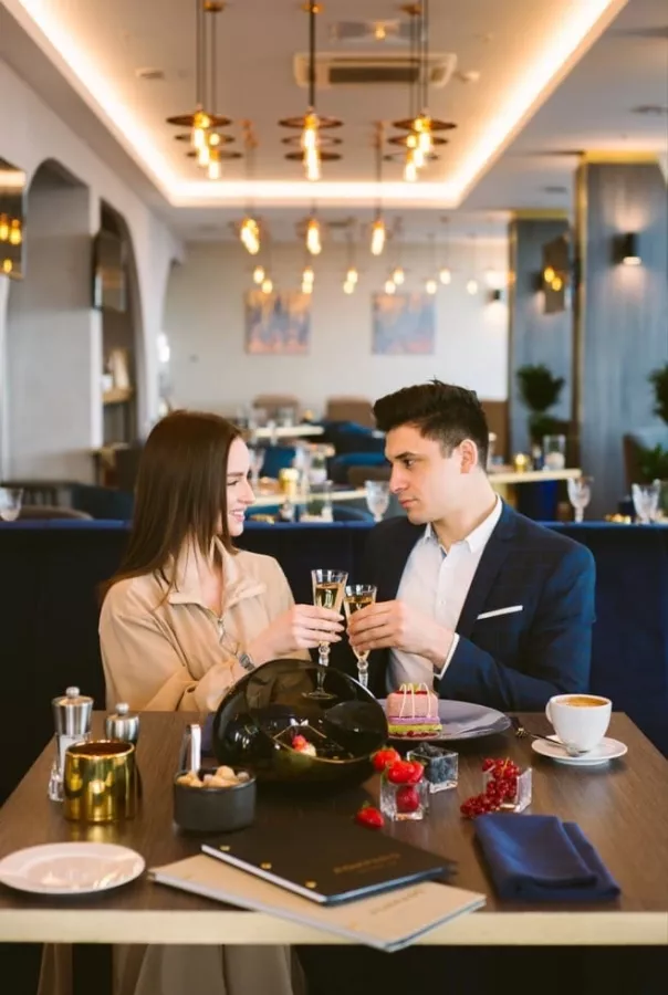 Отель Marriott 5* в Краснодаре: Отель, Номера, Жильё, Фитнес-центр, Бассейн, СПА, Рестораны, Конференц-залы, Переговорные комнаты,