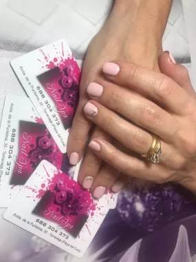 Салон красоты  "NailSpaLana"
