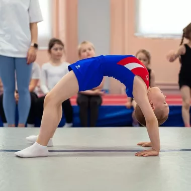 Школа акробатики  "Yourways Origym".