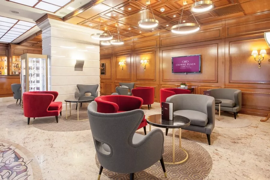 Отель Crowne Plaza Krasnodar 4* в Краснодаре: Отель, Номера, Жильё, Конференц-залы, Рестораны, Бизнес-зона, Фитнес-центр,