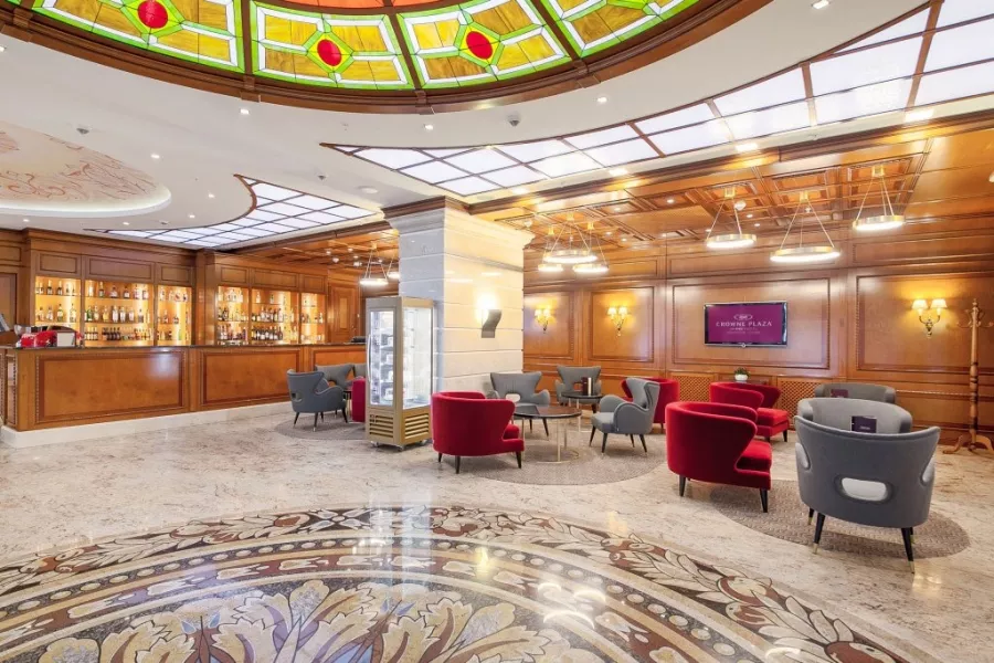 Отель Crowne Plaza Krasnodar 4* в Краснодаре: Отель, Номера, Жильё, Конференц-залы, Рестораны, Бизнес-зона, Фитнес-центр,