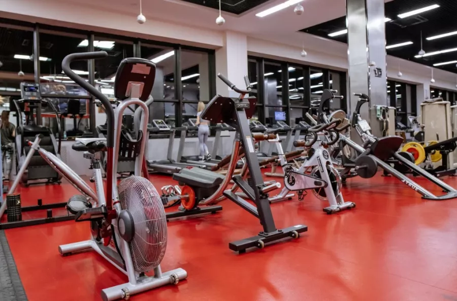 Фитнес-клуб Forma Fitness в Краснодаре: Развиваться, Фитнес, Фитнес-клуб, Тренажёры, Бассейн, Фито-бар, СПА, Зал для единоборств, Игровая комната,