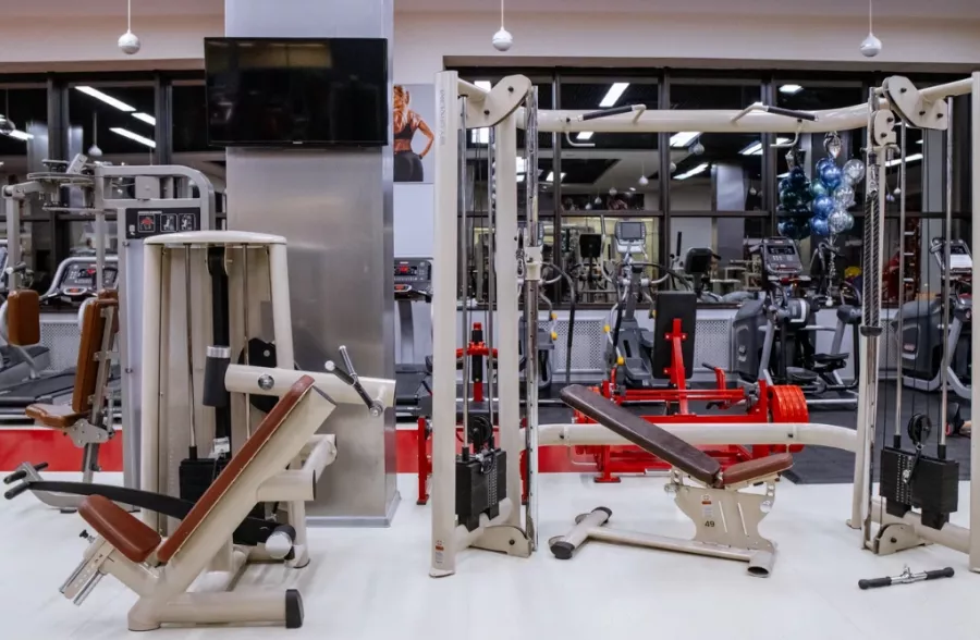 Фитнес-клуб Forma Fitness в Краснодаре: Развиваться, Фитнес, Фитнес-клуб, Тренажёры, Бассейн, Фито-бар, СПА, Зал для единоборств, Игровая комната,