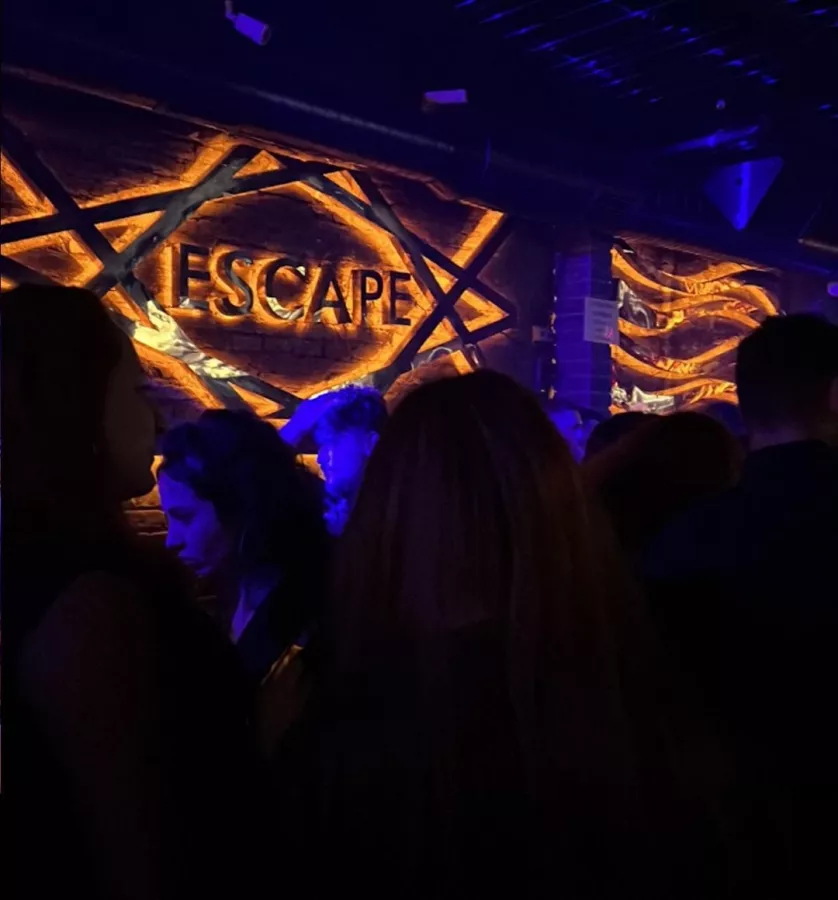 Ночной клуб Escape Club İstanbul в Стамбуле: Дискотека, Клуб, Ночной клуб, Танцпол, Танцы, Шоу,
