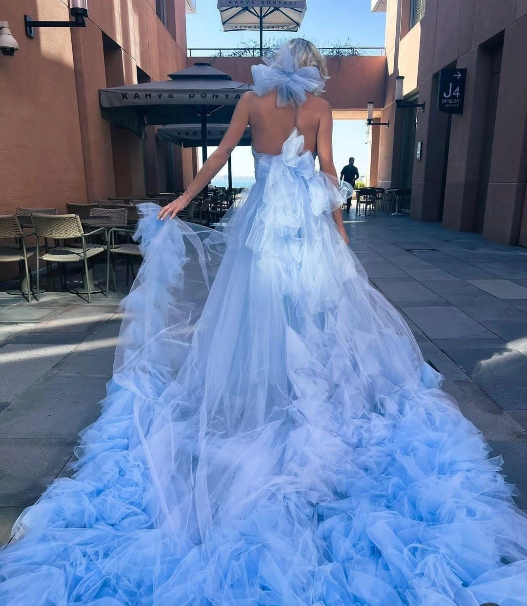 Прокат платьев 