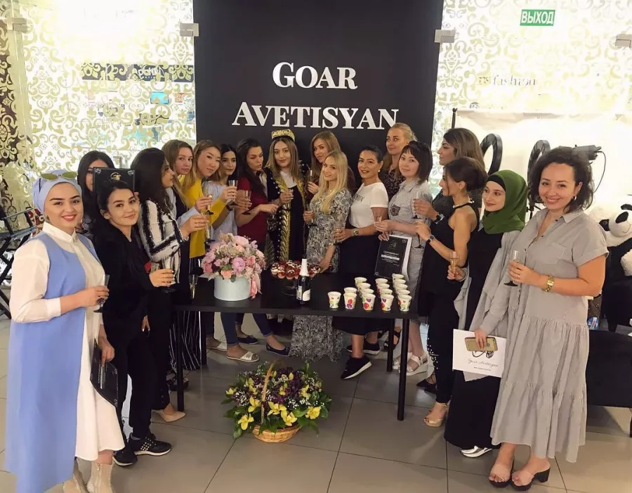 Салон красоты Goar Avetisyan в Москве: Макияж, Ногти, Парикмахерская, Косметология, Ресницы и брови, Курсы по бьюти сфере,