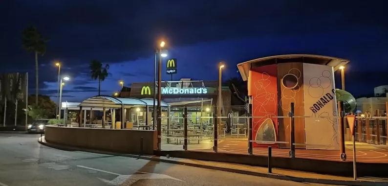 Ресторан быстрого питания "McDonald's"