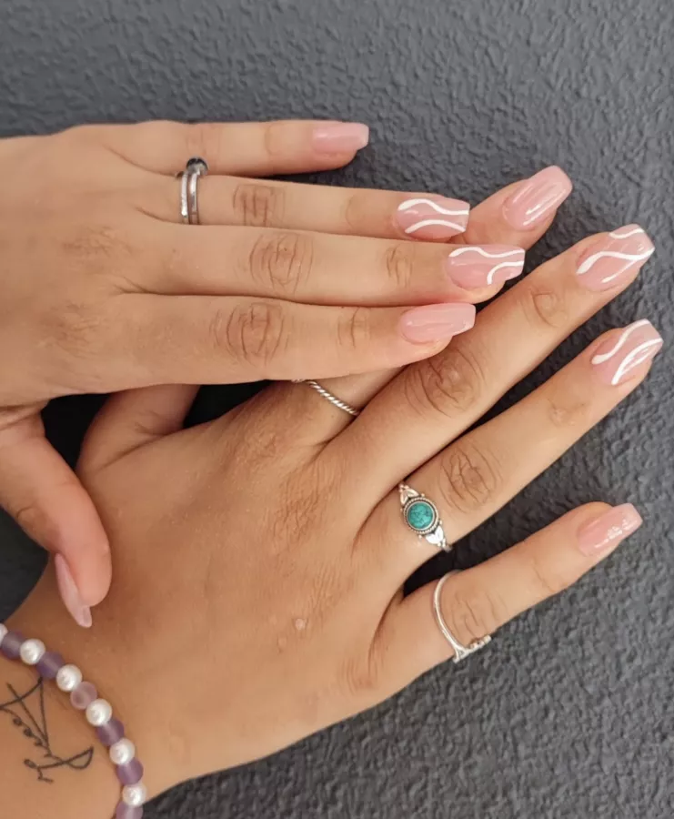 Салон красоты Glam Studio в Торревьехе: Губы, Волосы, Ногти, Стрижка, Милирование, Красота, Окрашивание, Русский мастер,