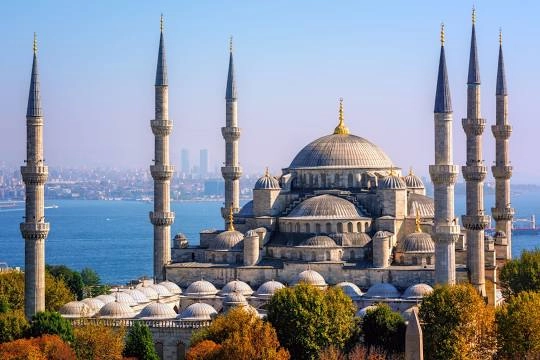 Голуба́я мече́ть, или Мече́ть Султанахме́т ( Sultanahmet Camii) в Стамбуле: Мечети Стамбула, Старый город, История Стамбула ,