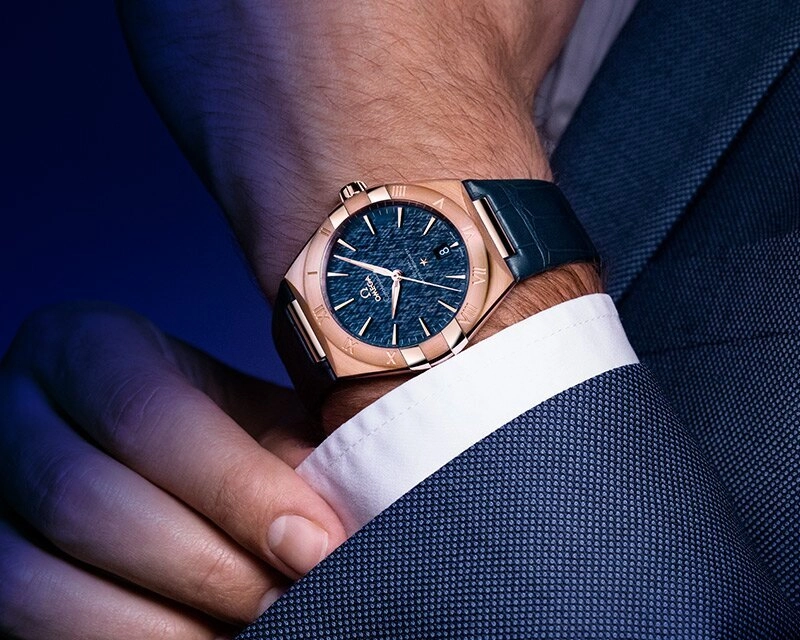 Бутик часов OMEGA Boutique в Стамбуле: Мужчинам, Часы, Аксессуары, стиль, Мода, Модно,