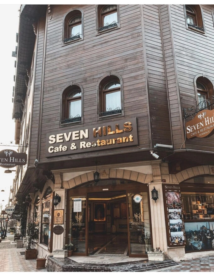 Ресторан на крыше SEVEN HILLS в Стамбуле: Ресторан на крыше, С видом на город, Вкусная еда , Рыба на мангале, Завтрак,