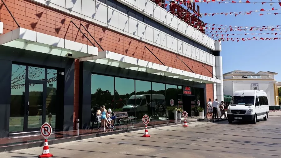 Торговый Центр FORSAMALL в Белек: Торговый Центр, Модные Бренды, Аксессуары, Автомойка, Кафе Бистро, Одежда и Обувь,