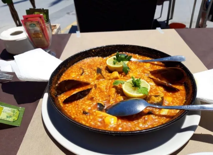 Ресторан "Restaurante Deni's"