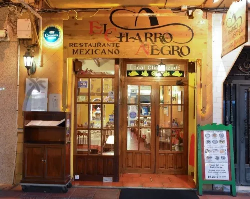 Ресторан El Charro Negro  в  Торревьехе