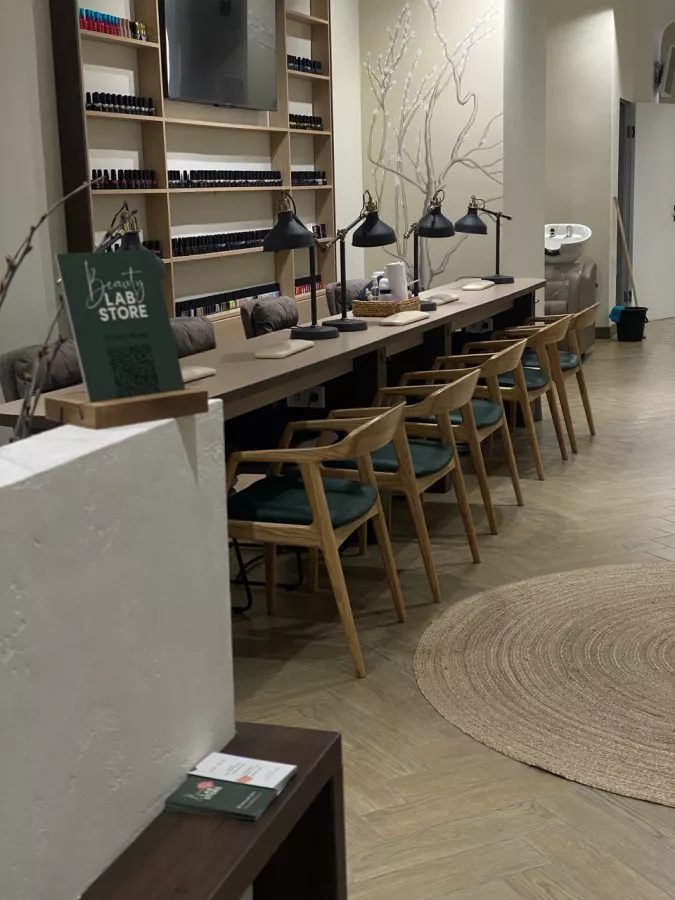 Салон красоты Beauty Lab Store в Москве: Макияж, Маникюр, Педикюр, Окрашевание, Парикхмахерская,