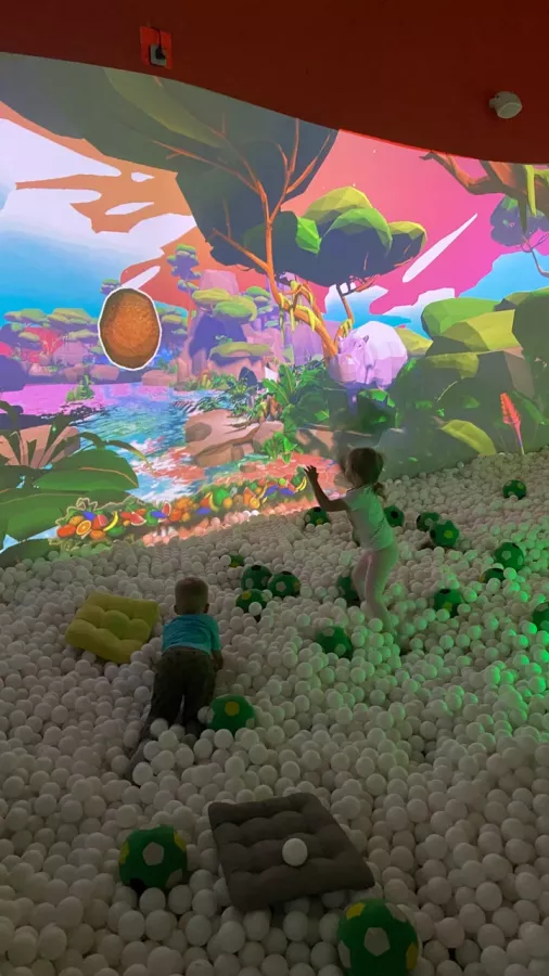 Развлекательный центр Hello Park  в Москве: Игры,