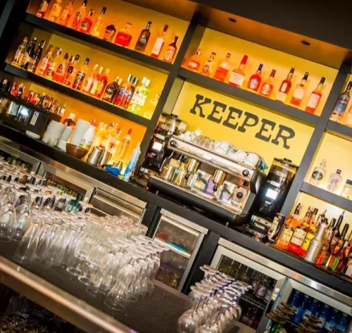 Бар Keeper BAR  в  Торревьехе