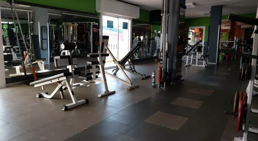 Фитнес зал IBERGYM в Торревьехе: Фитнес, Здоровый образ жизни, Качалка,