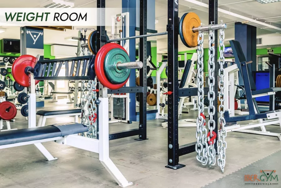 Фитнес зал IBERGYM в Торревьехе: Фитнес, Здоровый образ жизни, Качалка,