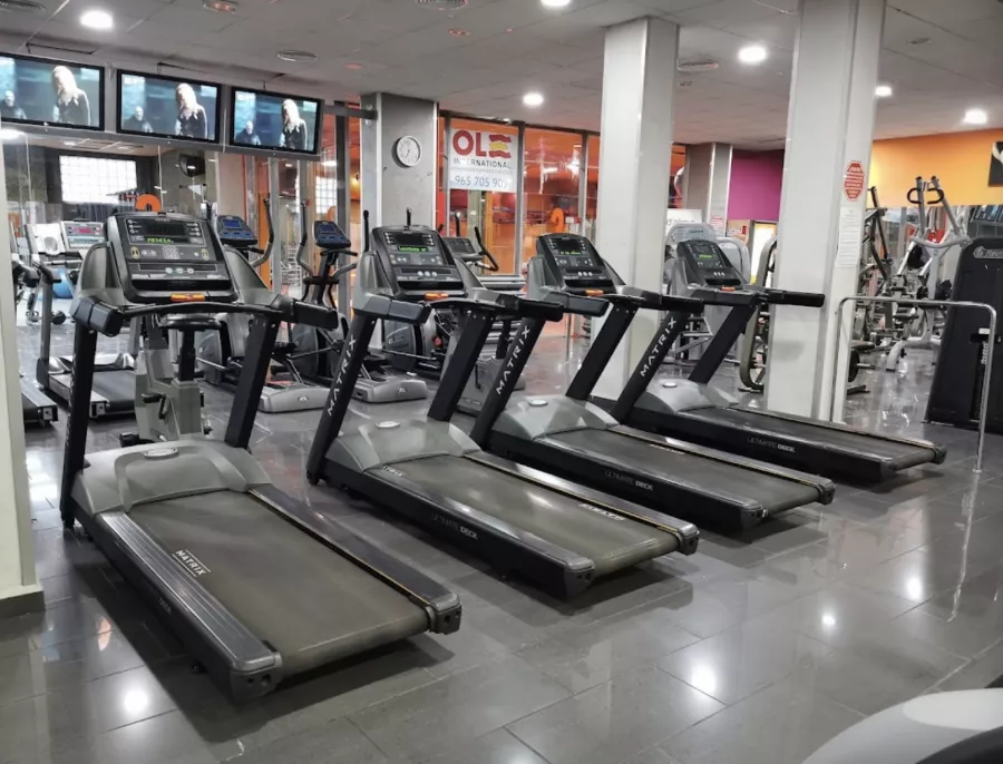 Спорт зал LesMills SMART-TECH в Торревьехе: Фитнес, Здоровый образ жизни, Сила,