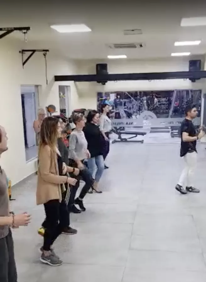 Фитнес клуб Iron Fan Gym в Торревьехе: Фитнес, Сила, Качалка,