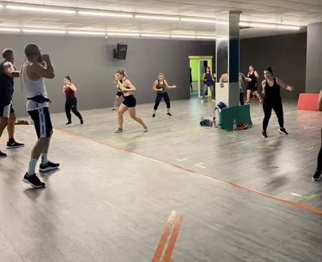 Спорт зал "ViveFit"