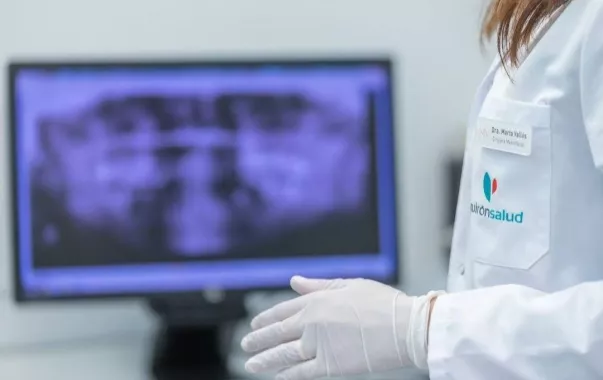 Стомотология "Unidad Dental y Maxilofacial - Clínica Marta Vallés"