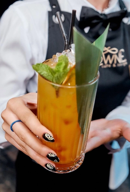 Cafe & Lounge Brownie в Минске: Ресторан, Кафе, Лаундж, VIP-комната, Ланч-меню, Центр города, Вкусная Еда,