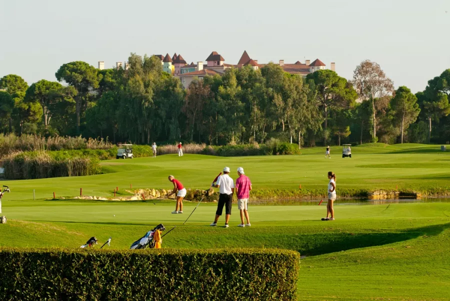 ANTALYA GOLF CLUB в Белек: Гольф Клуб, Гольф-Академия, Гольф Турниры, Игра в Гольф,