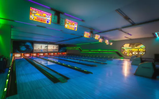 Развлекательный центр "LaserLand".