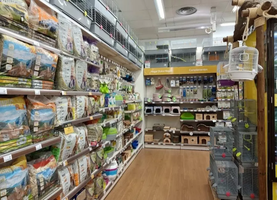 Зоомагазин Kiwoko. Animal world в Торревьехе: Зоомагазин, Собаки, Животные,