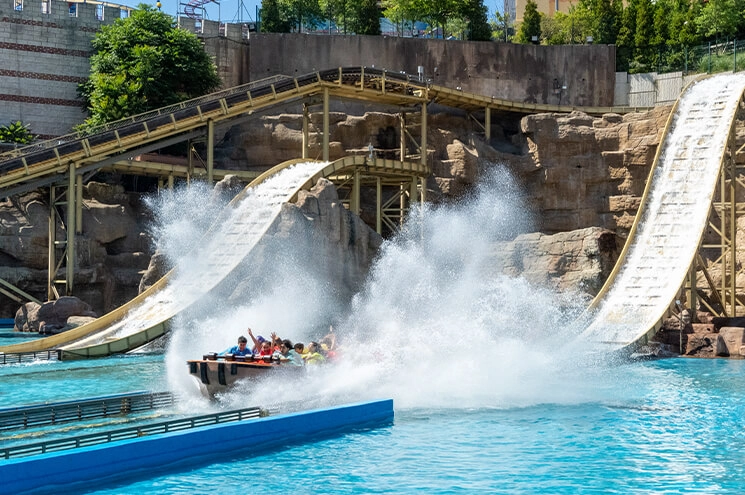Вайаленд тематический парк (VIALAND Tema Park) в Стамбуле: Парк , Атракционы, С детьми , На свежем воздухе,
