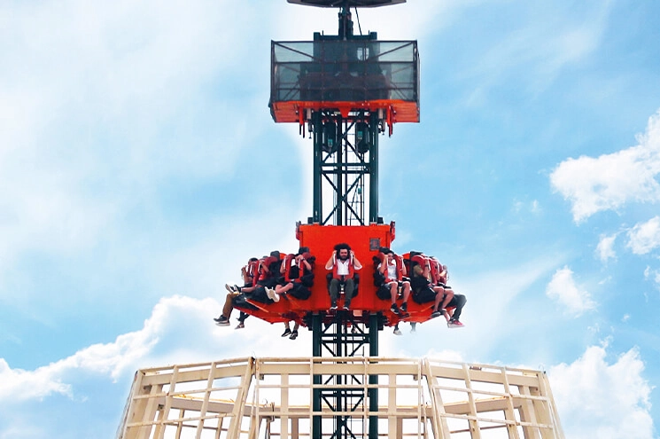 Вайаленд тематический парк (VIALAND Tema Park) в Стамбуле: Парк , Атракционы, С детьми , На свежем воздухе,