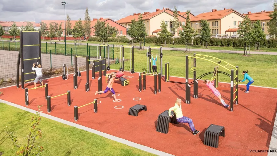 Спортивный комплекс Геленджик в Геленджике: Тренажеры, Спортивный комплекс под открытым небом,