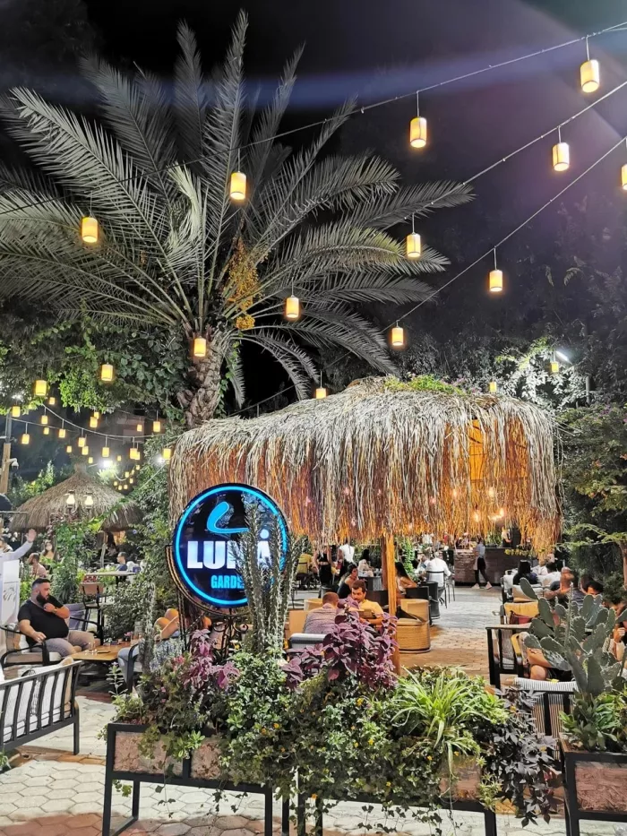 Кафе "Luna Garden"